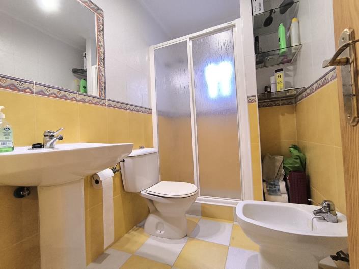 Image No.17-5 Bed Bungalow for sale