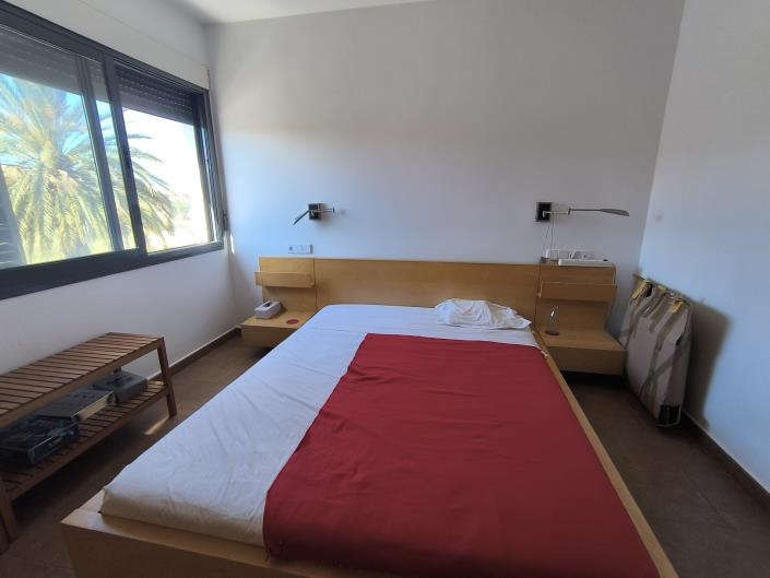 Image No.25-3 Bed Chalet for sale