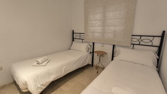 Image No.17-3 Bed Apartment for sale