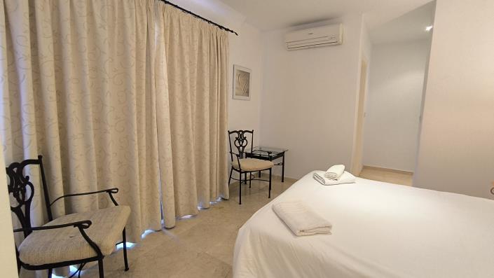 Image No.43-3 Bed Apartment for sale