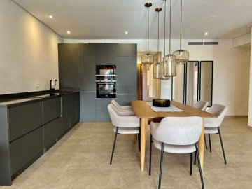 12-53013098fcab6c38b1379cd33298e050