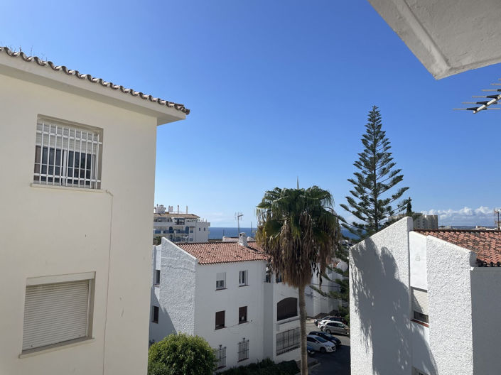 Image No.2-Appartement de 2 chambres à vendre à Estepona