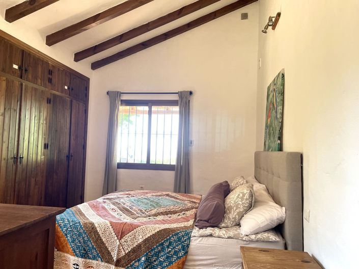 Image No.10-4 Bed Villa for sale