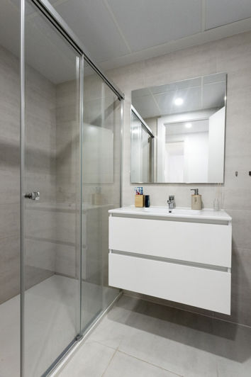 Image No.17-3 Bed Apartment for sale