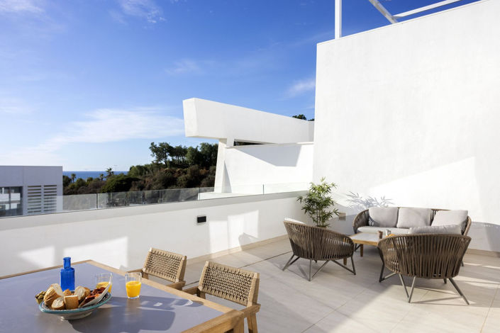 Image No.20-3 Bed Apartment for sale