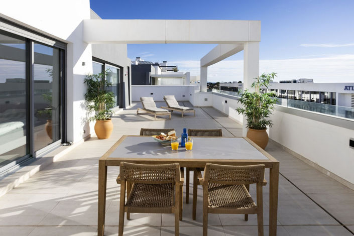 Image No.21-3 Bed Apartment for sale