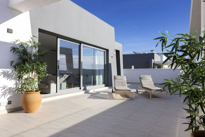 Image No.22-3 Bed Apartment for sale