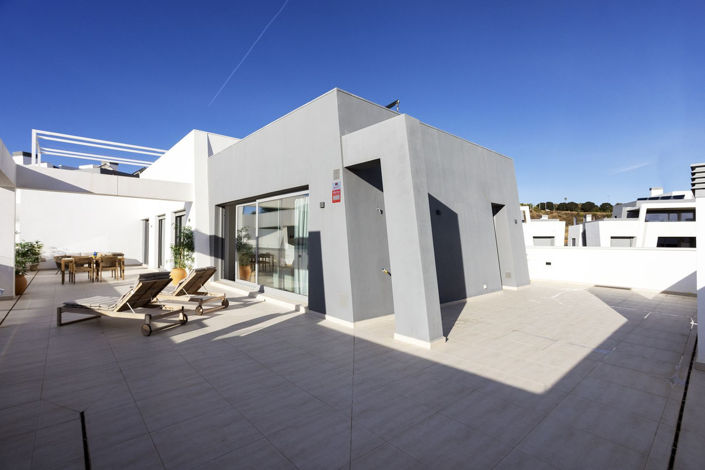 Image No.24-3 Bed Apartment for sale