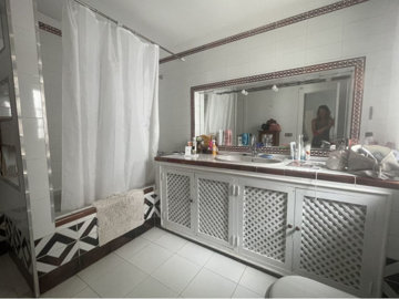 10-bb915d1cb19341576dcdc994b81ab9c5