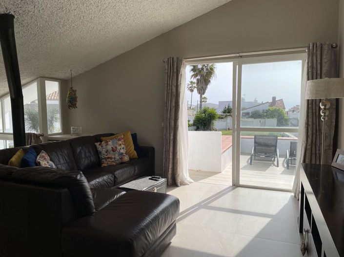 Image No.2-3 Bed Villa for sale