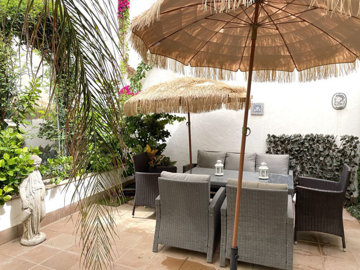 10-bb915d1cb19341576dcdc994b81ab9c5