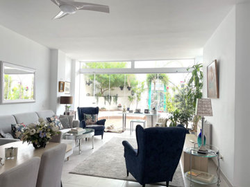 12-53013098fcab6c38b1379cd33298e050