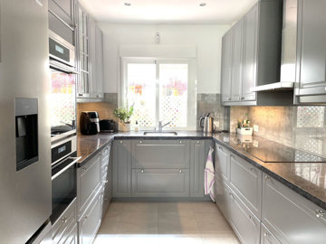 13-5fd73dea700db77384c091ca9818b1a9