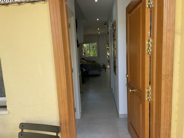 10-bb915d1cb19341576dcdc994b81ab9c5