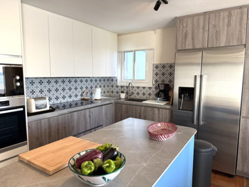 11-20939a0134ad724a8cb2a801094d15a4