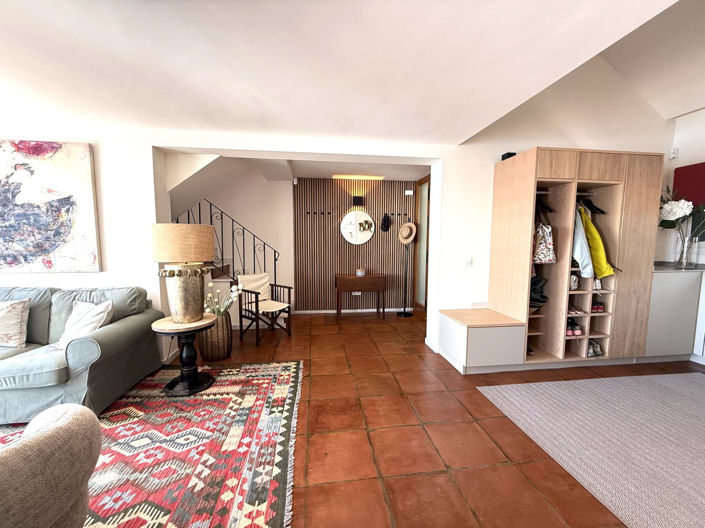 Image No.13-3 Bed Apartment for sale