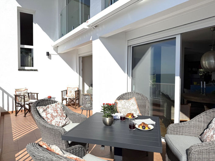 Image No.3-Appartement de 3 chambres à vendre à Estepona