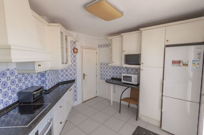 12-53013098fcab6c38b1379cd33298e050