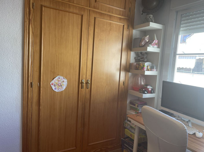 Image No.15-3 Bed Apartment for sale