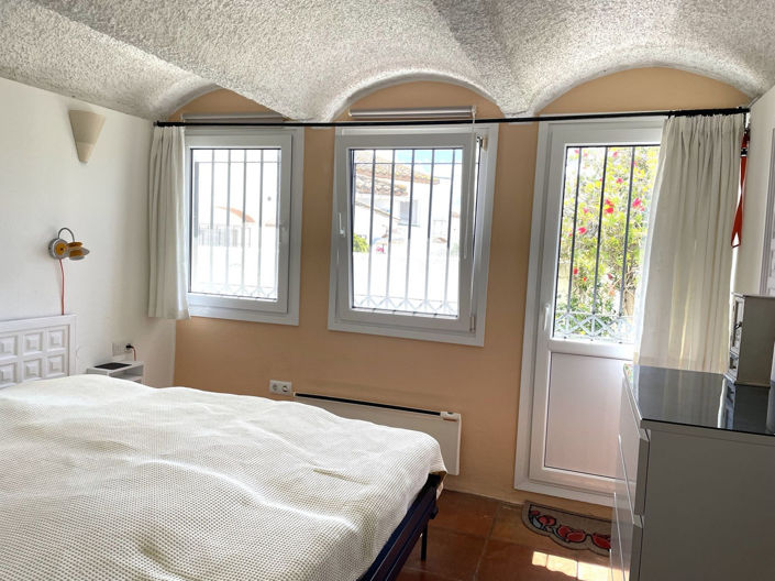 Image No.18-3 Bed Villa for sale