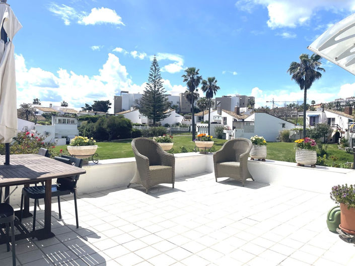 Image No.3-3 Bed Villa for sale