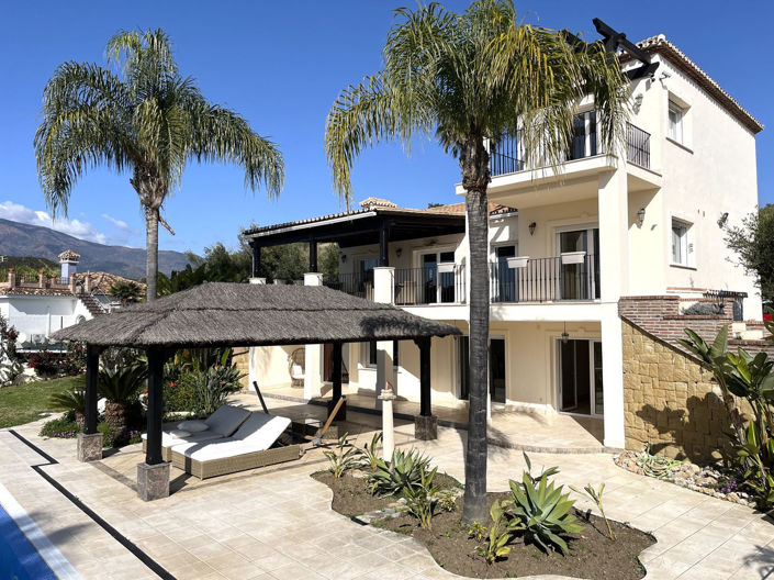 Image No.2-4 Bed Villa for sale