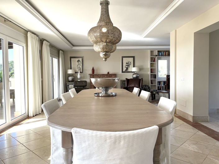 Image No.28-4 Bed Villa for sale