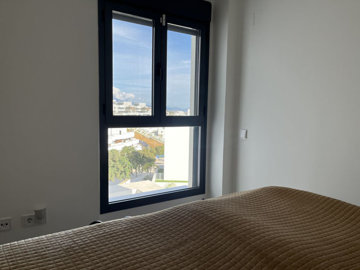 13-5fd73dea700db77384c091ca9818b1a9