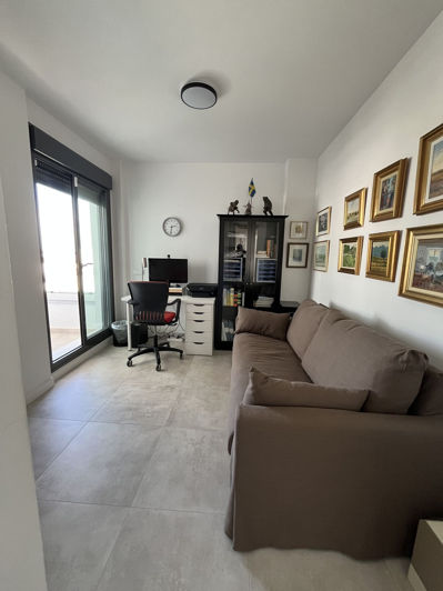 Image No.15-3 Bed Apartment for sale