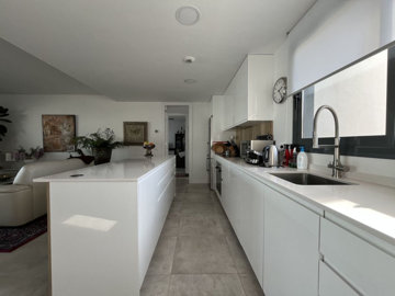 8-e64a9055bba3e77ac8aca3b893cdf826