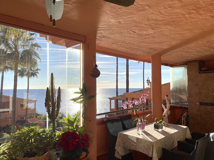 Image No.3-Appartement de 3 chambres à vendre à Estepona