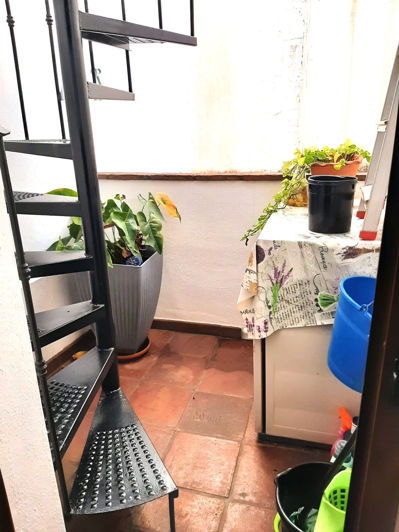 Image No.17-2 Bed Townhouse for sale