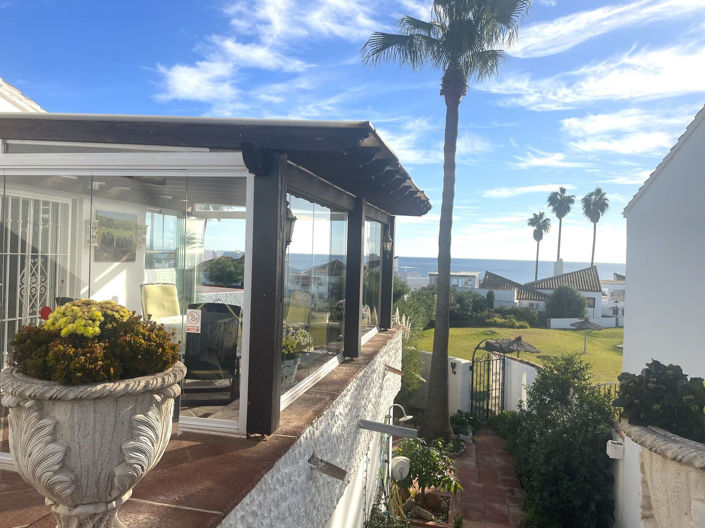 Image No.12-3 Bed Villa for sale