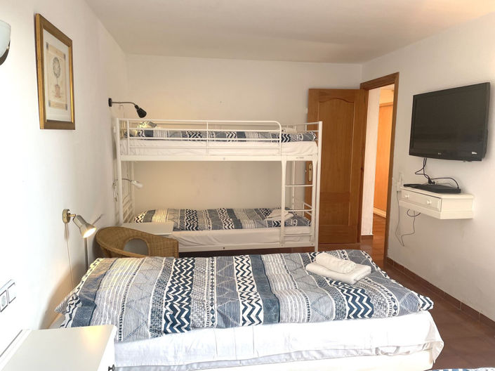 Image No.24-3 Bed Villa for sale