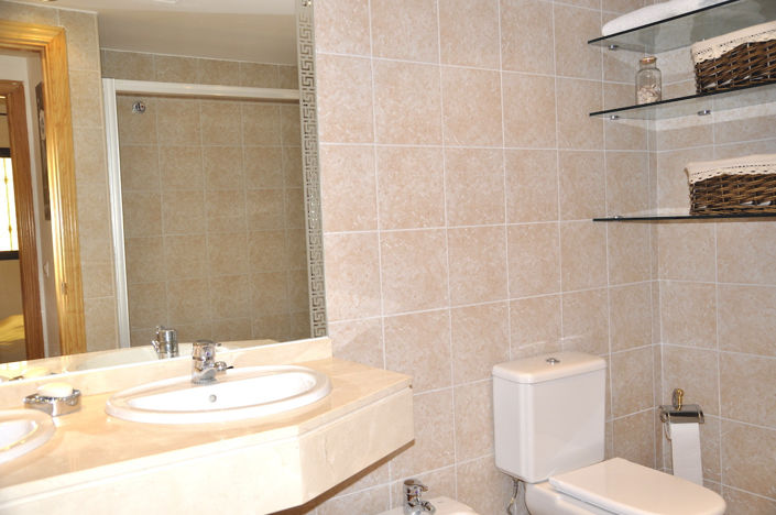 Image No.19-3 Bed Apartment for sale