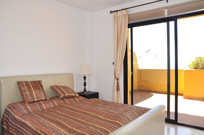 Image No.8-3 Bed Apartment for sale