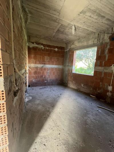 Image No.8-3 Bed House for sale