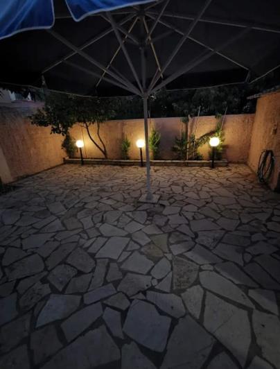 Image No.9-2 Bed House for sale