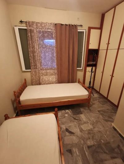 Image No.6-2 Bed House for sale