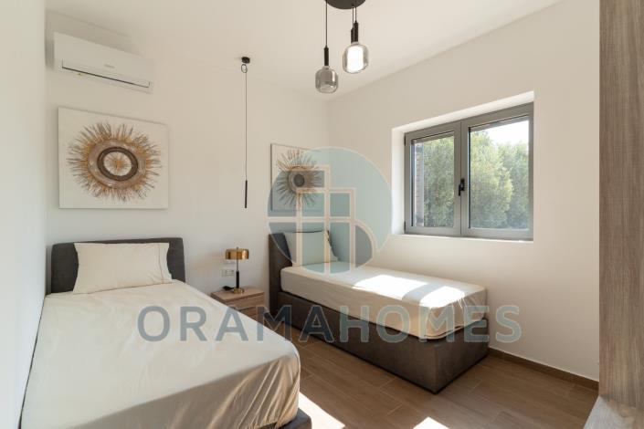 Image No.9-2 Bed Villa / Detached for sale