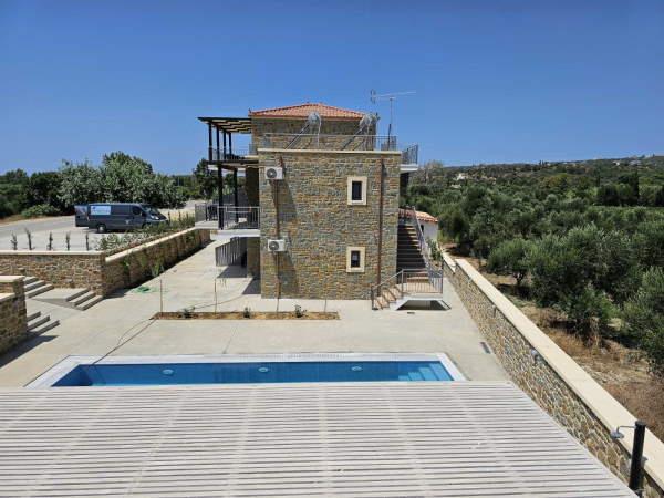 Image No.6-8 Bed Hotel for sale