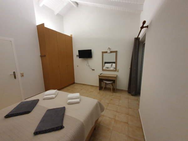 Image No.3-4 Bed Hotel for sale