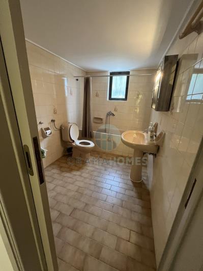 Image No.13-2 Bed House for sale