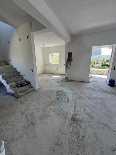 Image No.11-3 Bed Maisonette for sale