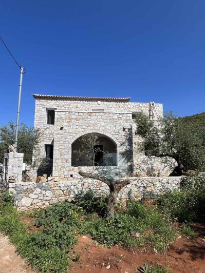 Image No.17-3 Bed Maisonette for sale