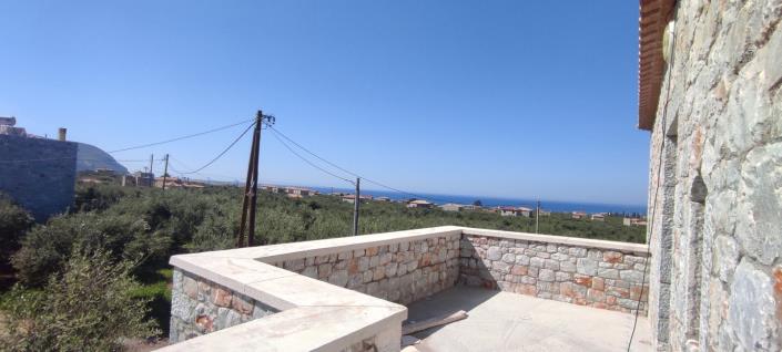 Image No.2-3 Bed Maisonette for sale