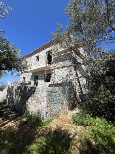 Image No.8-2 Bed Maisonette for sale