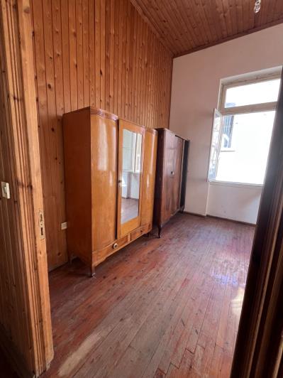 Image No.8-2 Bed House for sale