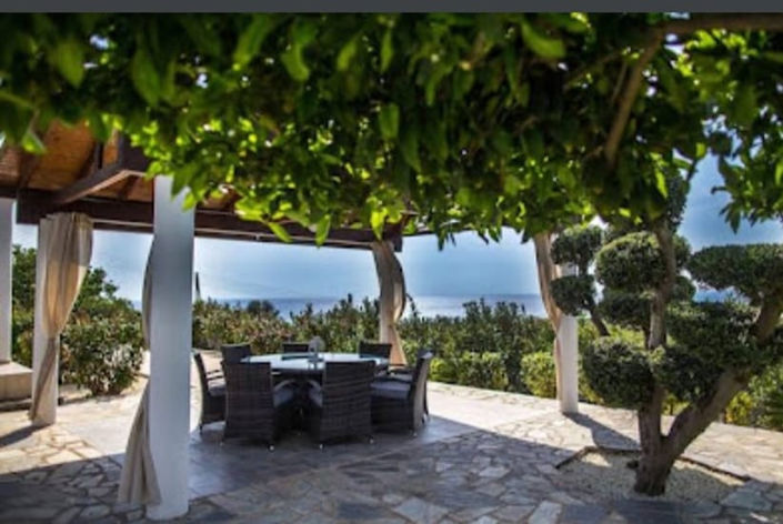 Image No.10-5 Bed House for sale