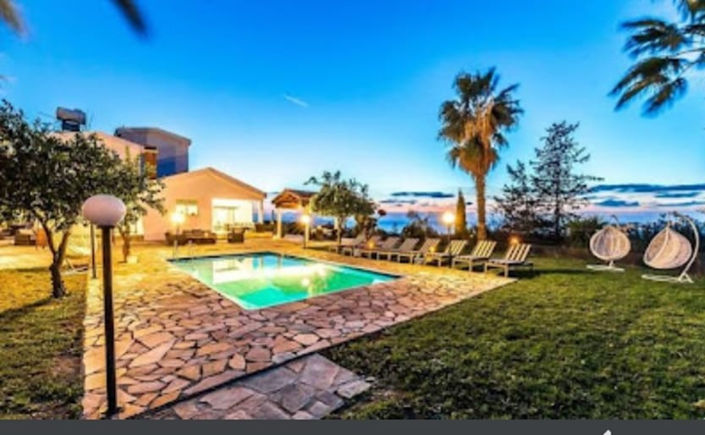 Image No.13-5 Bed House for sale